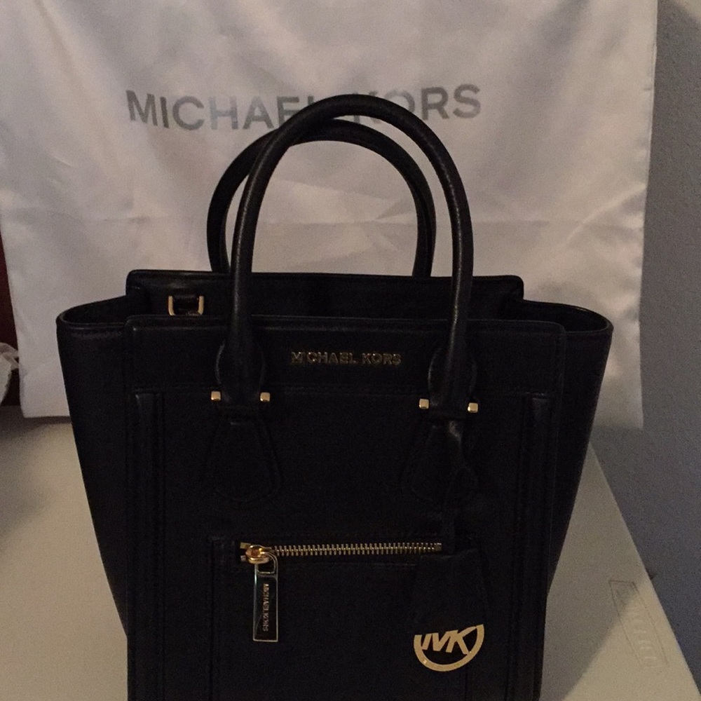 Michael Kors Colette